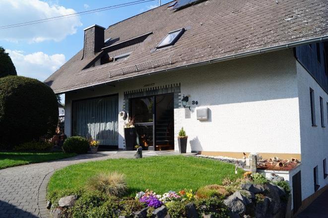Ferienwohnung Traumpfadblick Rhens Exterior photo